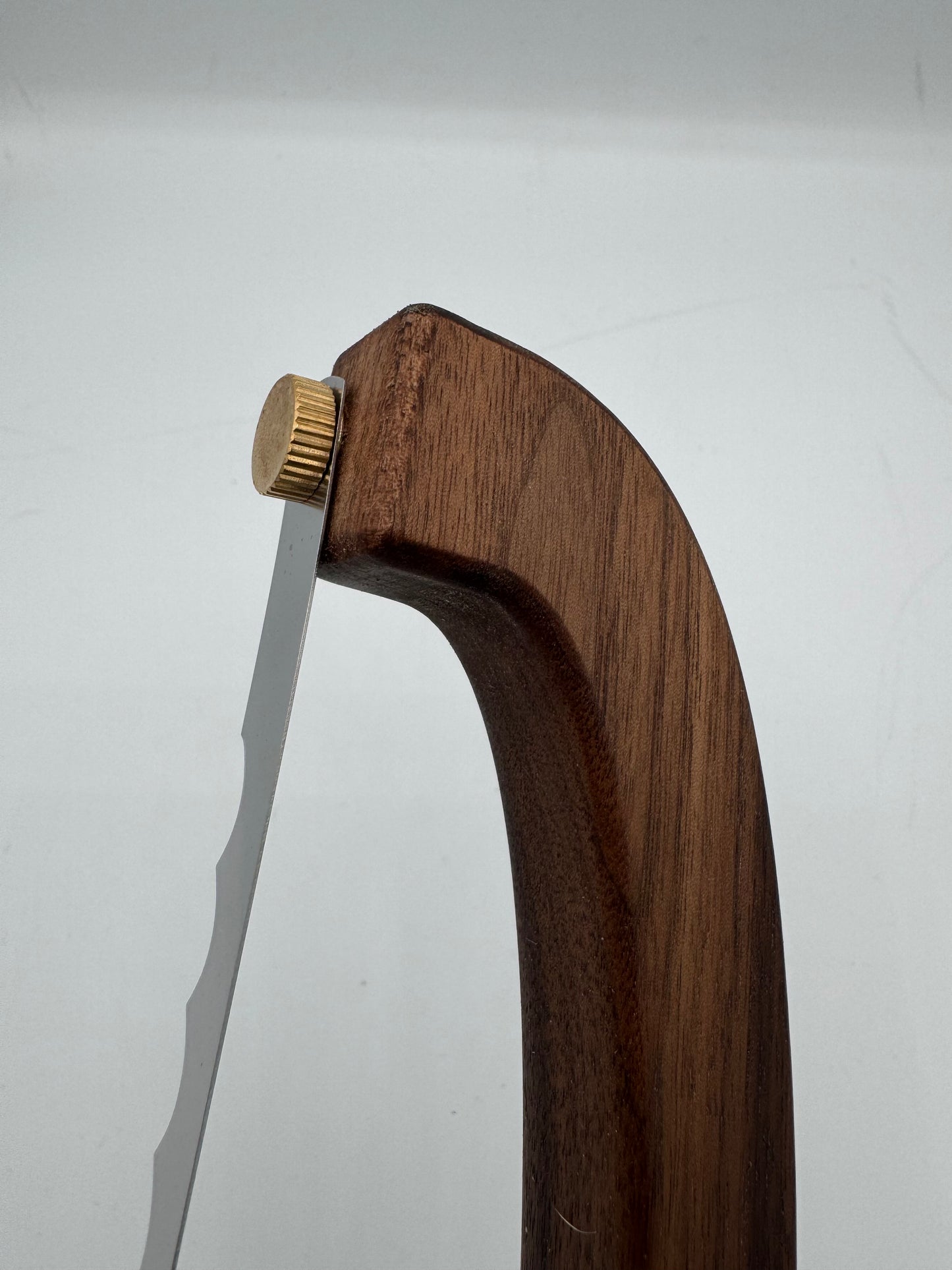 Bread knife - Walnut - Right Handed